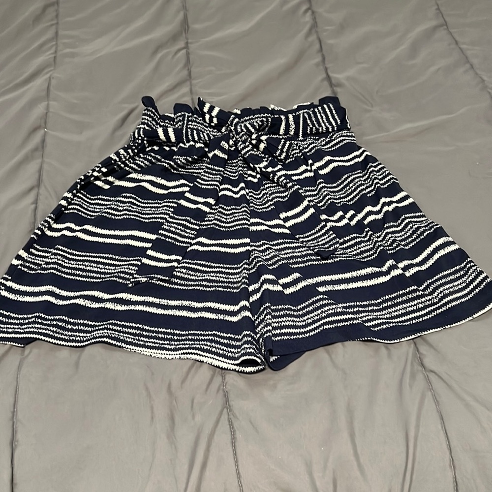 Lularoe Ella Shorts size M
